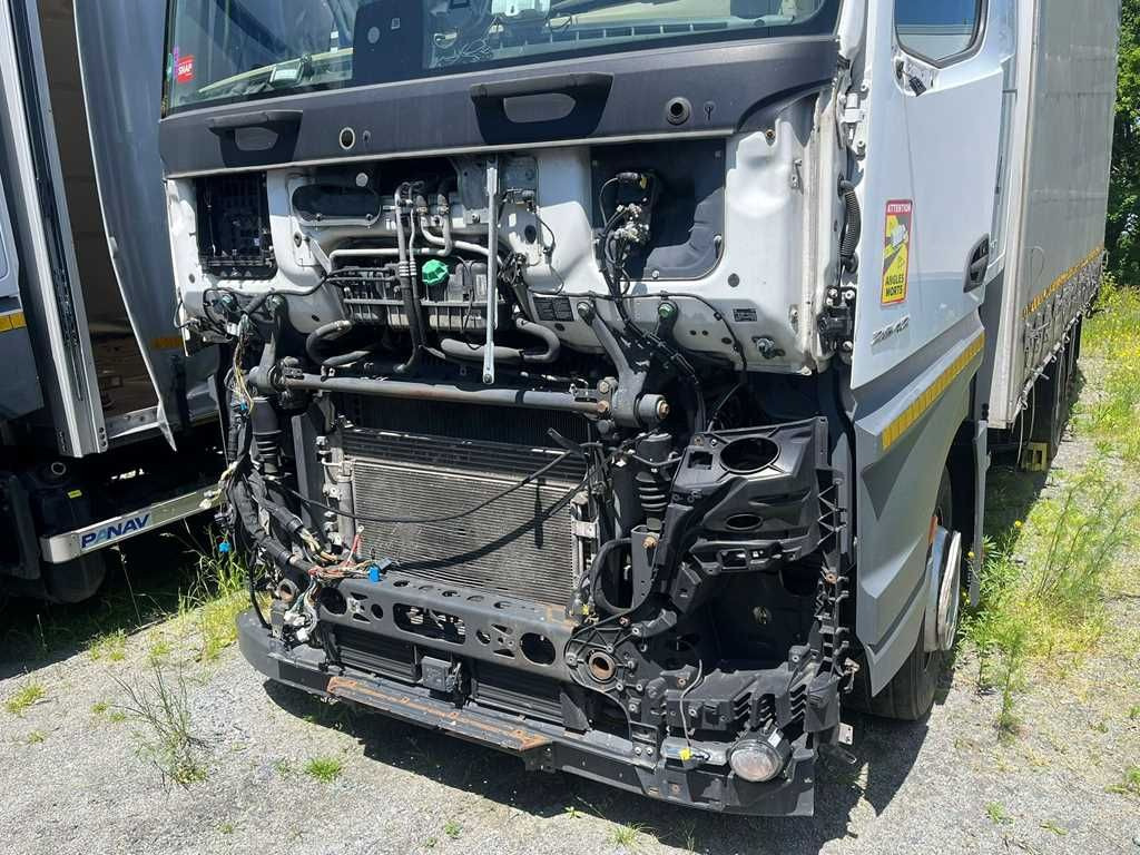 Mercedes-Benz Actros 2542, 6X2 - Plachtové nákladné vozidlo: obrázok 4 Mercedes-Benz Actros 2542, 6X2 - Plachtové nákladné vozidlo: obrázok 4