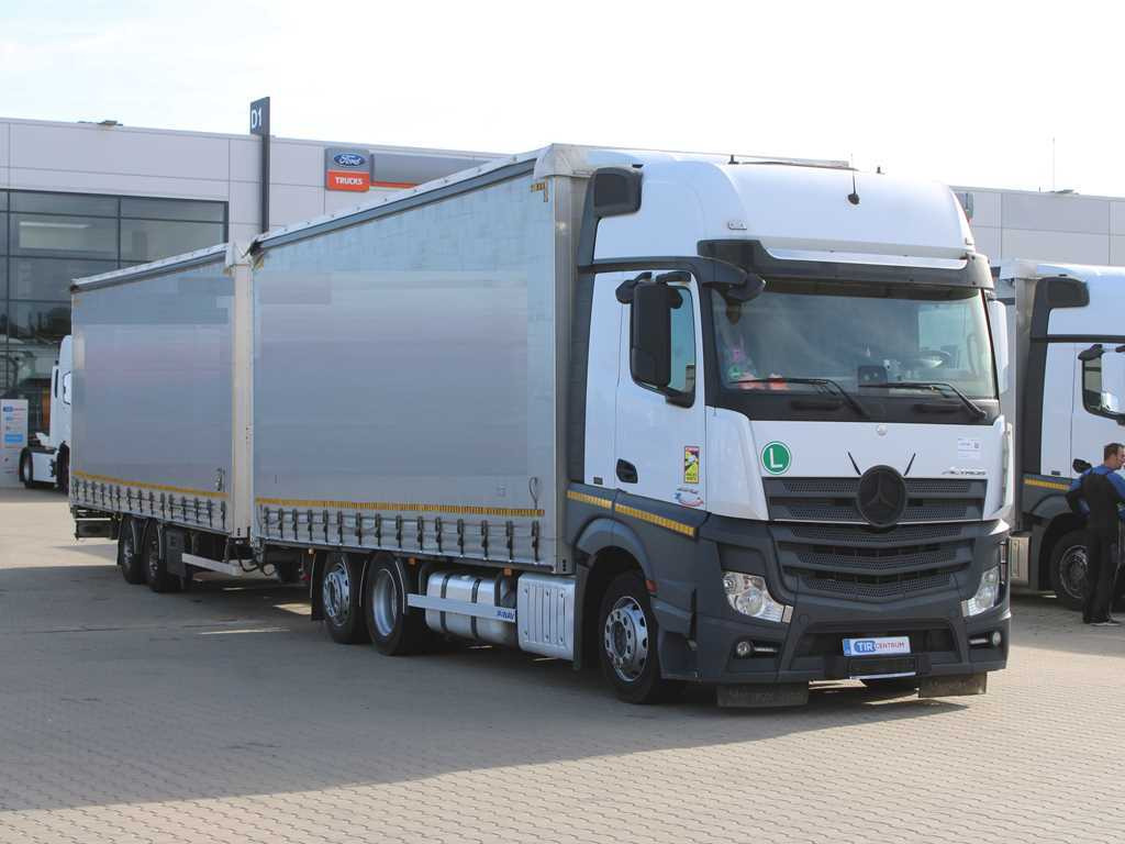 Mercedes-Benz Actros 2542, 6X2, LIFTING AXLE + PANAV TVK18M - Plachtové nákladné vozidlo: obrázok 3 Mercedes-Benz Actros 2542, 6X2, LIFTING AXLE + PANAV TVK18M - Plachtové nákladné vozidlo: obrázok 3
