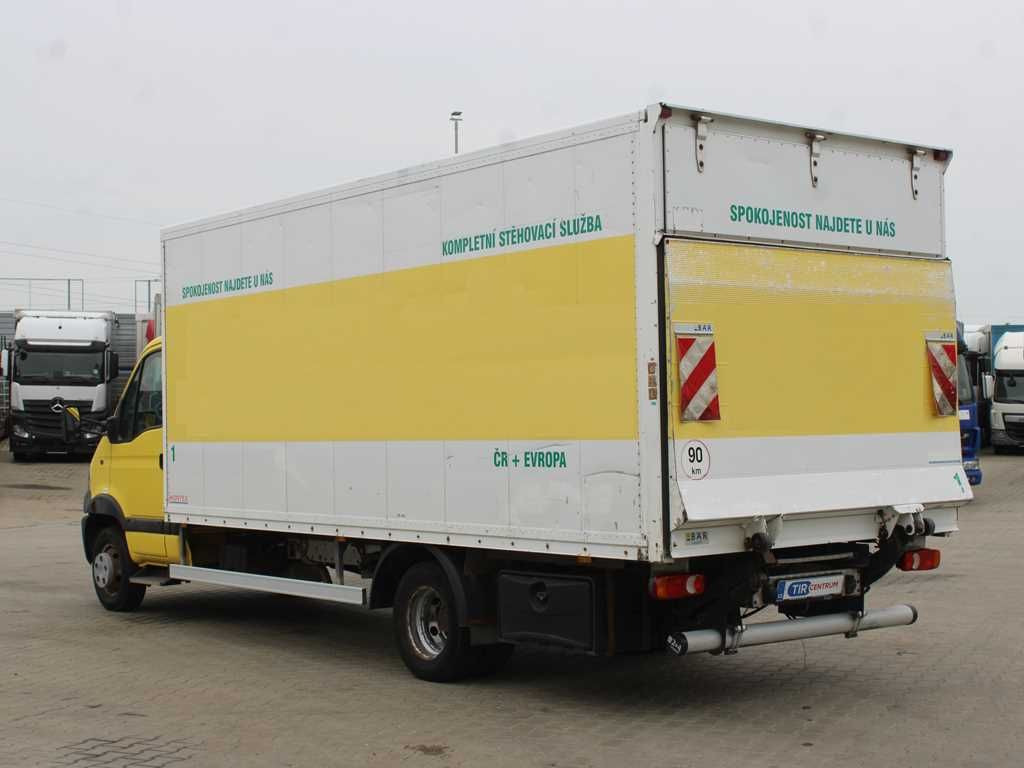 Renault MASCOTT 160.65 P 4X2, EURO 3, TAIL LIFT Renault MASCOTT 160.65 P 4X2, EURO 3, TAIL LIFT - Dodávka skriňová nadstavba: obrázok 4 Renault MASCOTT 160.65 P 4X2, EURO 3, TAIL LIFT Renault MASCOTT 160.65 P 4X2, EURO 3, TAIL LIFT - Dodávka skriňová nadstavba: obrázok 4