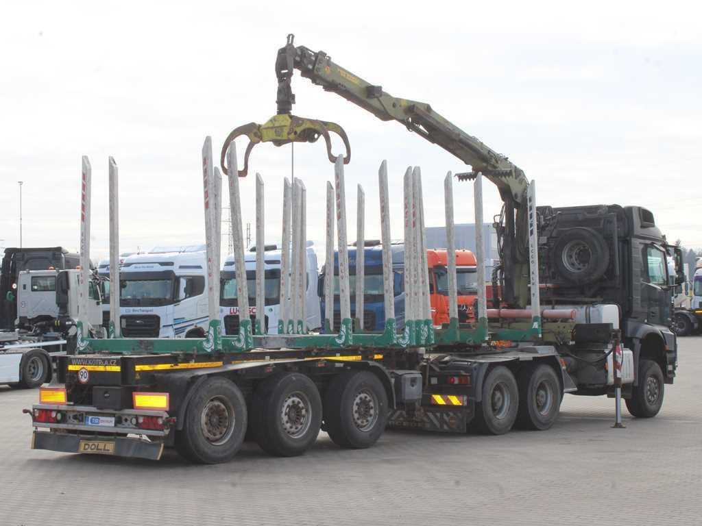 Mercedes-Benz Arocs 3351, 6x6, HYDRAULIC ARM LOGLIFT ET450, TIRES 80% + DOLL (2017) - Ťahač: obrázok 4 Mercedes-Benz Arocs 3351, 6x6, HYDRAULIC ARM LOGLIFT ET450, TIRES 80% + DOLL (2017) - Ťahač: obrázok 4