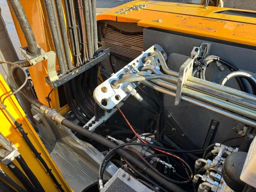 Překládkové rýpadlo Liebherr LH 18 M: obrázok 16 Překládkové rýpadlo Liebherr LH 18 M: obrázok 16