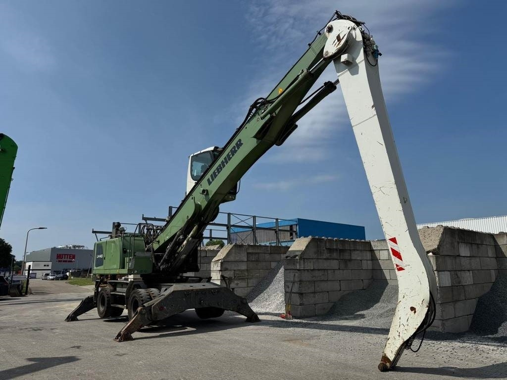 Liebherr LH 40 M - Překládkové rýpadlo: obrázok 5 Liebherr LH 40 M - Překládkové rýpadlo: obrázok 5