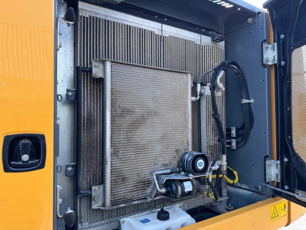 Pásové rýpadlo Liebherr R922 LC: obrázok 21