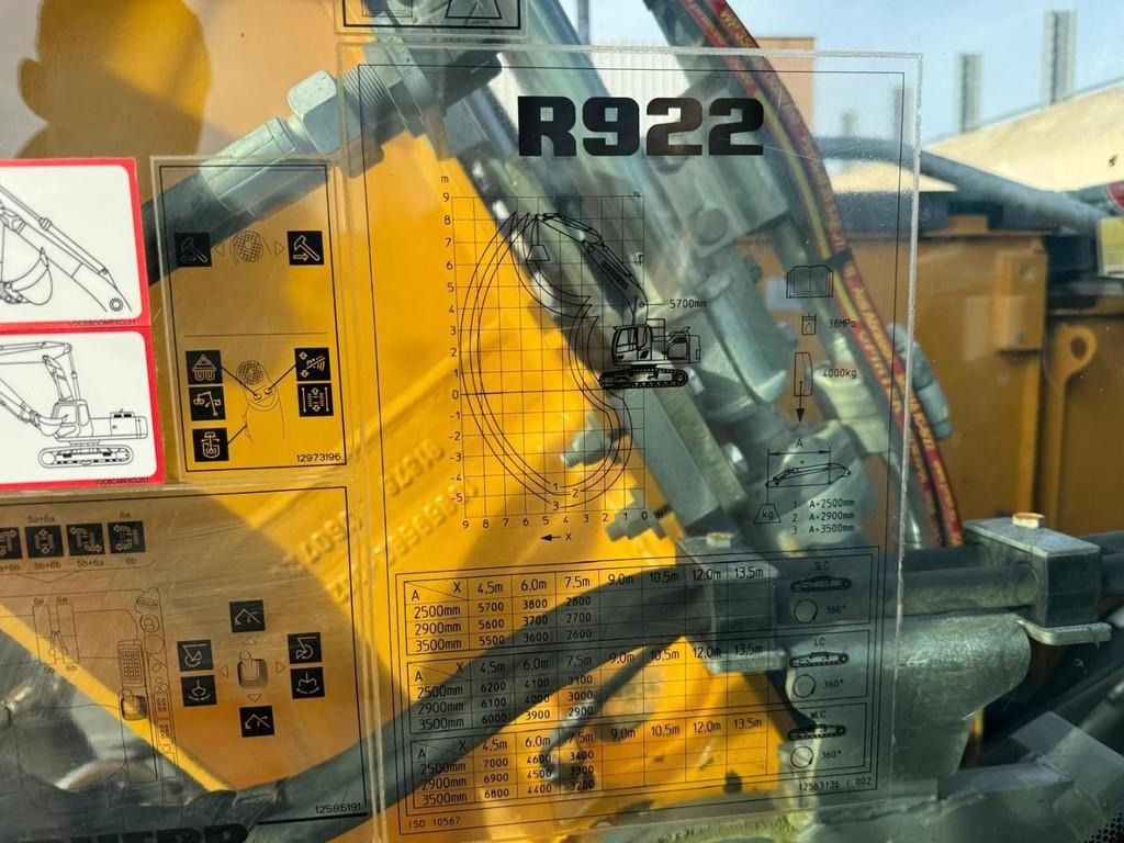 Pásové rýpadlo Liebherr R922 LC: obrázok 13