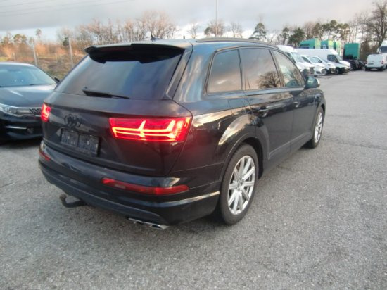 Audi SQ7 4,0 TDi V8 S line - SUV: obrázok 4 Audi SQ7 4,0 TDi V8 S line - SUV: obrázok 4