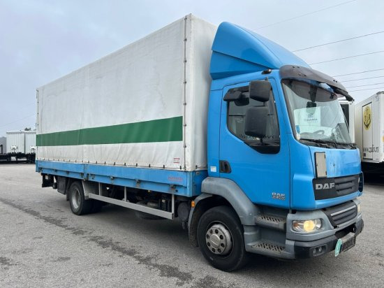 DAF LF 55.250 Plane mit LBW, Manual, E5 - Plachtové nákladné vozidlo: obrázok 3 DAF LF 55.250 Plane mit LBW, Manual, E5 - Plachtové nákladné vozidlo: obrázok 3