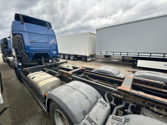 MAN TGX 26.440 XLX 6x2 Liftachse, Euro 6, Motorschaden, engine damage! - Kontejnérový podvozek/ Výměnná nástavba: obrázok 4 MAN TGX 26.440 XLX 6x2 Liftachse, Euro 6, Motorschaden, engine damage! - Kontejnérový podvozek/ Výměnná nástavba: obrázok 4