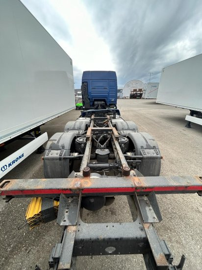 MAN TGX 26.440 XLX 6x2 Liftachse, Euro 6, Retarder, Motorschaden engine damage! - Kontejnérový podvozek/ Výměnná nástavba: obrázok 4 MAN TGX 26.440 XLX 6x2 Liftachse, Euro 6, Retarder, Motorschaden engine damage! - Kontejnérový podvozek/ Výměnná nástavba: obrázok 4