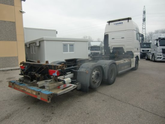 MAN TGX 26.460 XXL 6x2 Liftachse Euro 6 Unterfaltbühne - Kontejnérový podvozek/ Výměnná nástavba: obrázok 4 MAN TGX 26.460 XXL 6x2 Liftachse Euro 6 Unterfaltbühne - Kontejnérový podvozek/ Výměnná nástavba: obrázok 4