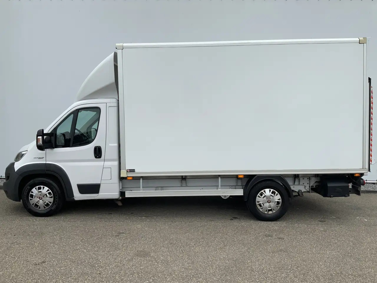Fiat Ducato 35H 2.3 MultiJet L3H1 Meubelbak & Lift & Zijdeur A - Dodávka skriňová nadstavba: obrázok 3 Fiat Ducato 35H 2.3 MultiJet L3H1 Meubelbak & Lift & Zijdeur A - Dodávka skriňová nadstavba: obrázok 3