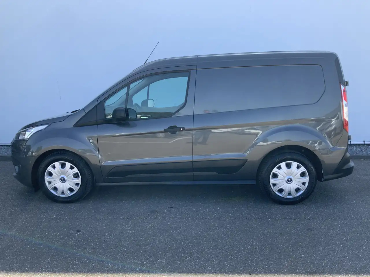 Ford Transit Connect 1.5 EcoBlue L1 Trend Airco Cruise 3 Zits Trekhaak - Malá dodávka: obrázok 3 Ford Transit Connect 1.5 EcoBlue L1 Trend Airco Cruise 3 Zits Trekhaak - Malá dodávka: obrázok 3