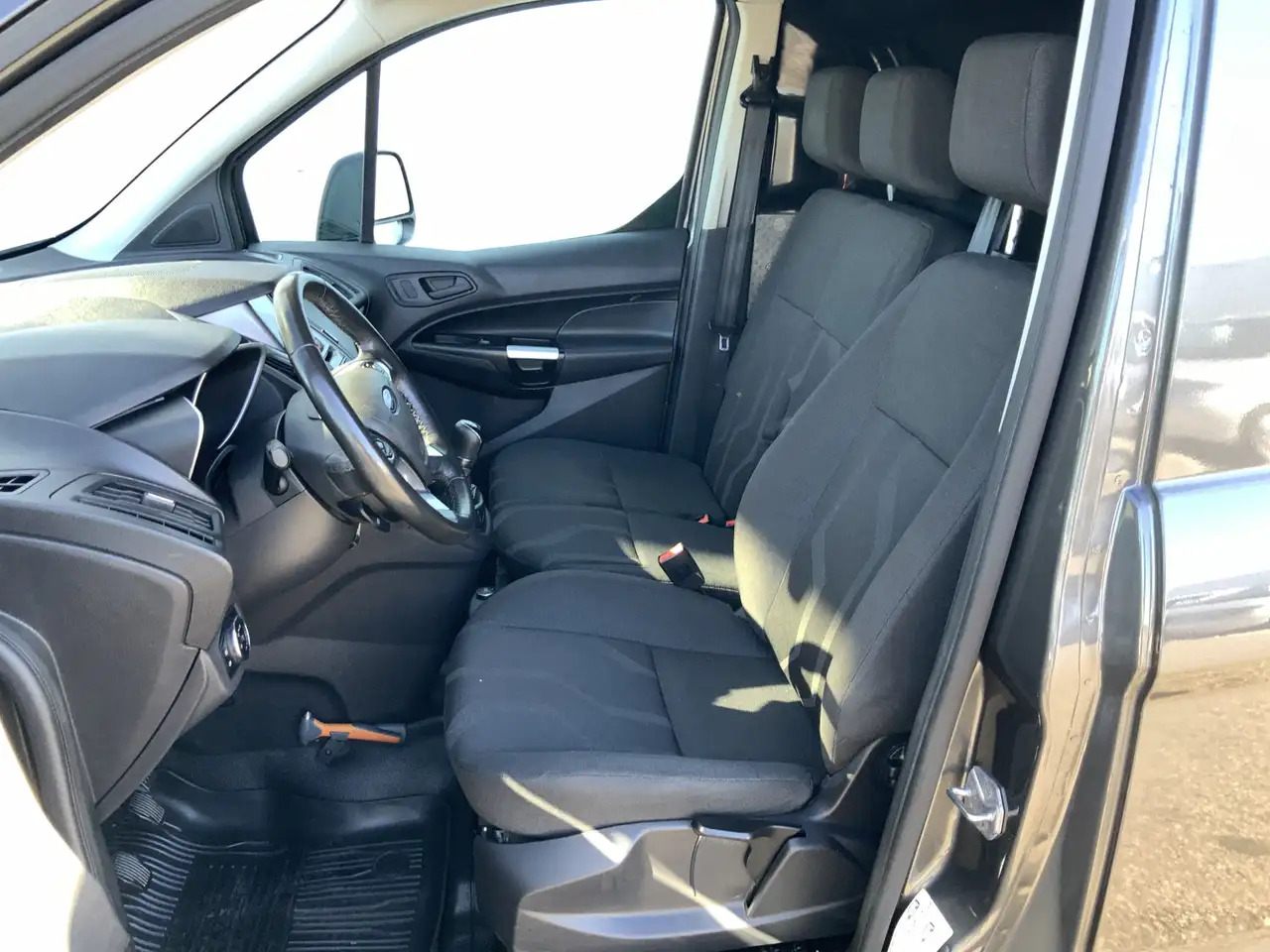 Ford Transit Connect 1.5 TDCI L2 Trend Airco Cruise 3 Zits DakDragers C - Malá dodávka: obrázok 4 Ford Transit Connect 1.5 TDCI L2 Trend Airco Cruise 3 Zits DakDragers C - Malá dodávka: obrázok 4