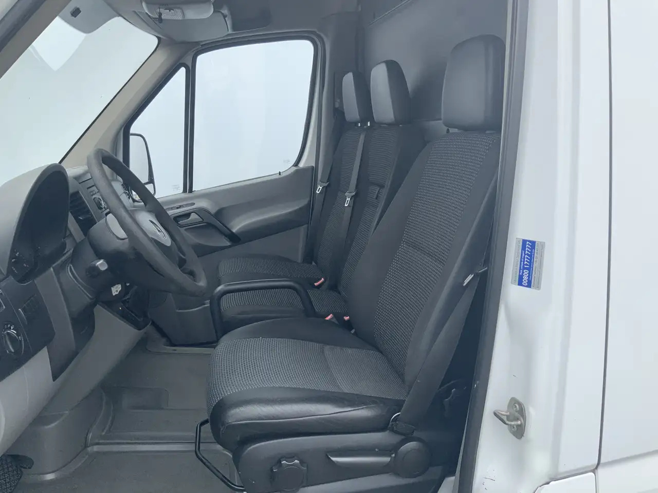 Mercedes-Benz 311 2.2 CDI 325 HDSprinter L2H1 Automaat 3 Zits Ai - Iné stroje: obrázok 4 Mercedes-Benz 311 2.2 CDI 325 HDSprinter L2H1 Automaat 3 Zits Ai - Iné stroje: obrázok 4
