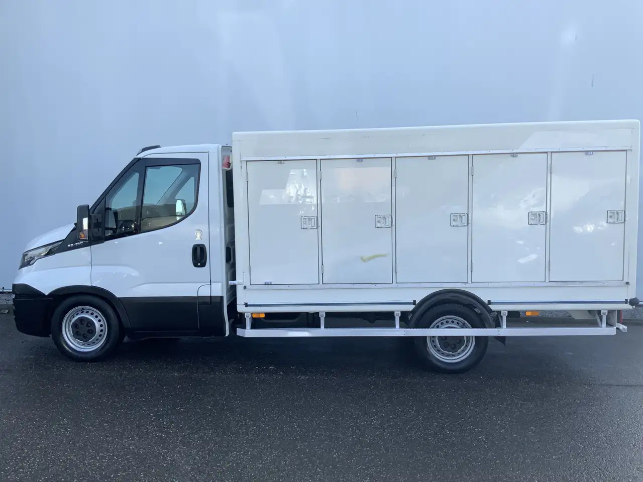 Iveco Daily 35S13 2.3 345 IJswagen -0.40 gr 10 deuren Euro 5 B - Chladiarenská dodávka: obrázok 3 Iveco Daily 35S13 2.3 345 IJswagen -0.40 gr 10 deuren Euro 5 B - Chladiarenská dodávka: obrázok 3