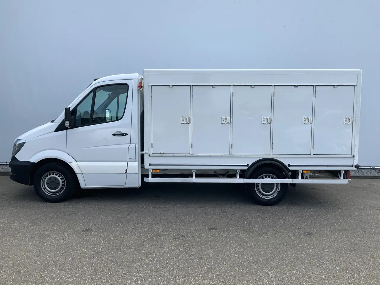 Mercedes-Benz Sprinter 311 2.2 CDI 366 ijsAuto - 40 C. Deuren 10 Euro 6 - Chladiarenská dodávka: obrázok 3 Mercedes-Benz Sprinter 311 2.2 CDI 366 ijsAuto - 40 C. Deuren 10 Euro 6 - Chladiarenská dodávka: obrázok 3