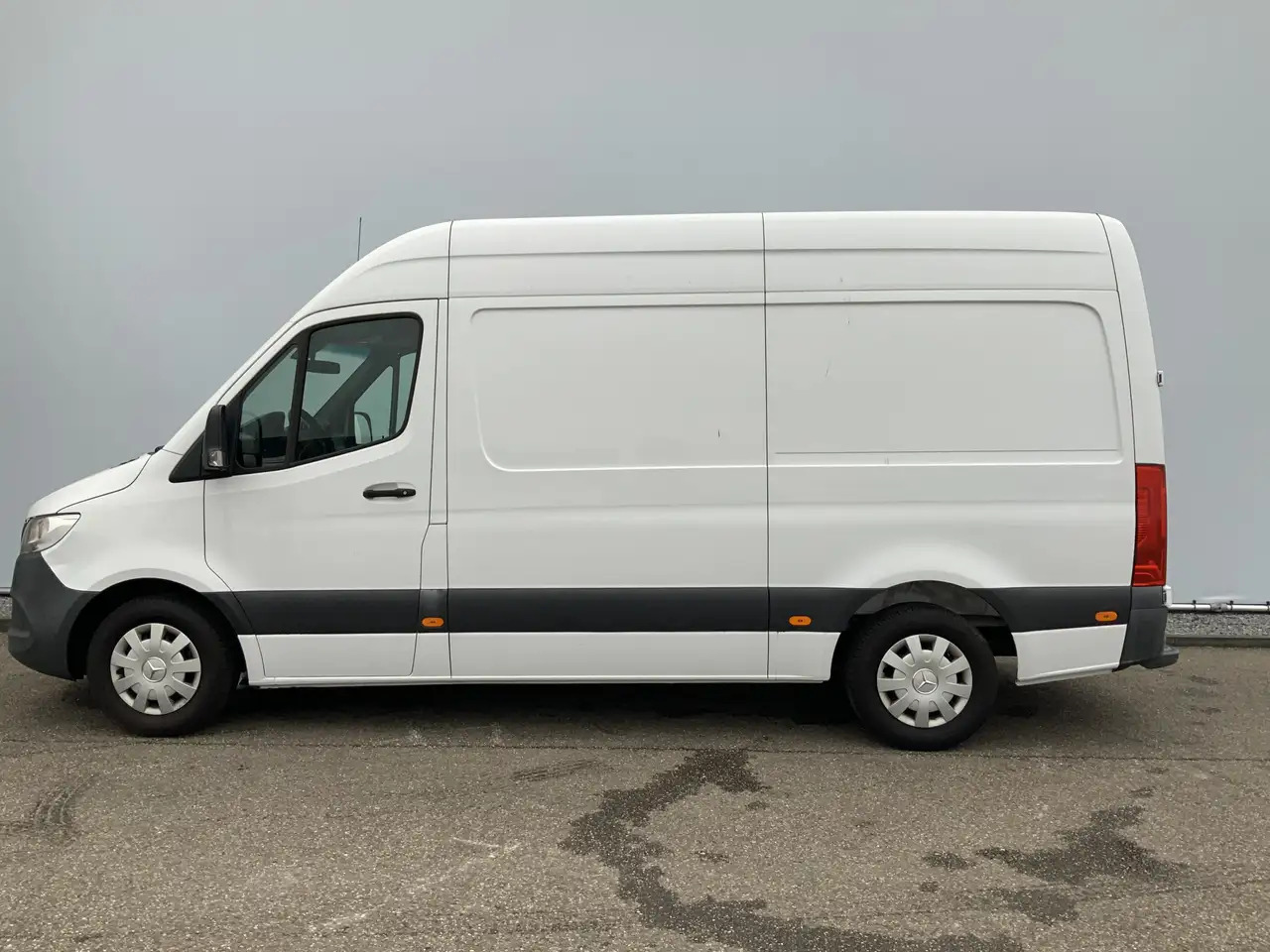 Mercedes-Benz Sprinter 314 2.2 CDI L2H1 EURO VI-D Airco Camera 3 Zits Ext - Furgon: obrázok 4 Mercedes-Benz Sprinter 314 2.2 CDI L2H1 EURO VI-D Airco Camera 3 Zits Ext - Furgon: obrázok 4