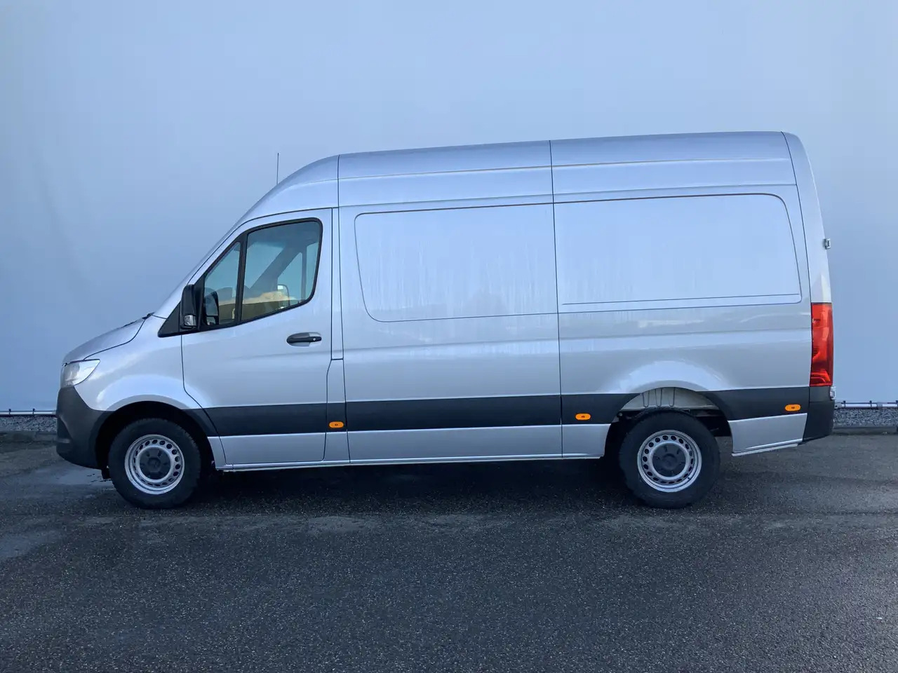 Mercedes-Benz Sprinter 315 1.9 CDI L2H2 Automaat 3 Zits Airco Navi Camera - Furgon: obrázok 3 Mercedes-Benz Sprinter 315 1.9 CDI L2H2 Automaat 3 Zits Airco Navi Camera - Furgon: obrázok 3