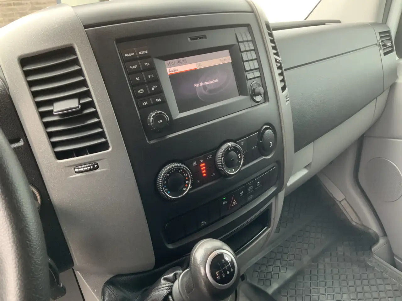 Mercedes-Benz Sprinter 316 2.2 CDI 432 L3 Maxi 3 Zits Airco Opstap & Trek - Furgon: obrázok 5 Mercedes-Benz Sprinter 316 2.2 CDI 432 L3 Maxi 3 Zits Airco Opstap & Trek - Furgon: obrázok 5