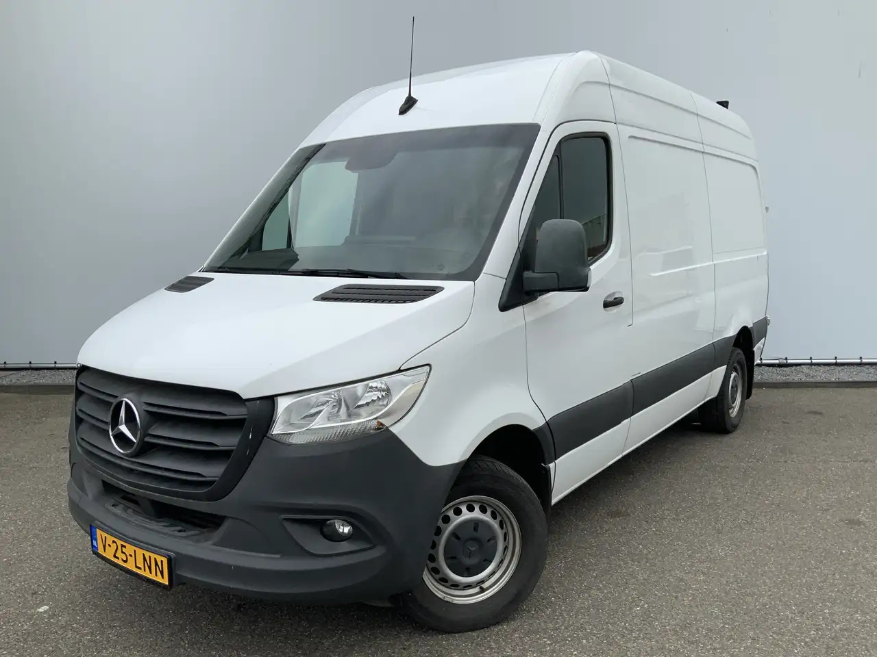 Mercedes-Benz Sprinter 316 2.2 CDI L2H2 Airco Cruise Camera Navi Trekhaak - Furgon: obrázok 1 Mercedes-Benz Sprinter 316 2.2 CDI L2H2 Airco Cruise Camera Navi Trekhaak - Furgon: obrázok 1