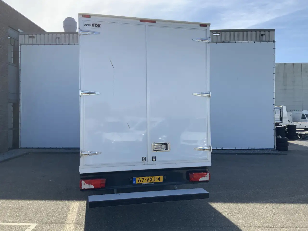 Mercedes-Benz Sprinter 515 2.2 CDI 432 Meubelbak 5,10 MTR.&Deuren Airco 3 - Dodávka skriňová nadstavba: obrázok 2 Mercedes-Benz Sprinter 515 2.2 CDI 432 Meubelbak 5,10 MTR.&Deuren Airco 3 - Dodávka skriňová nadstavba: obrázok 2