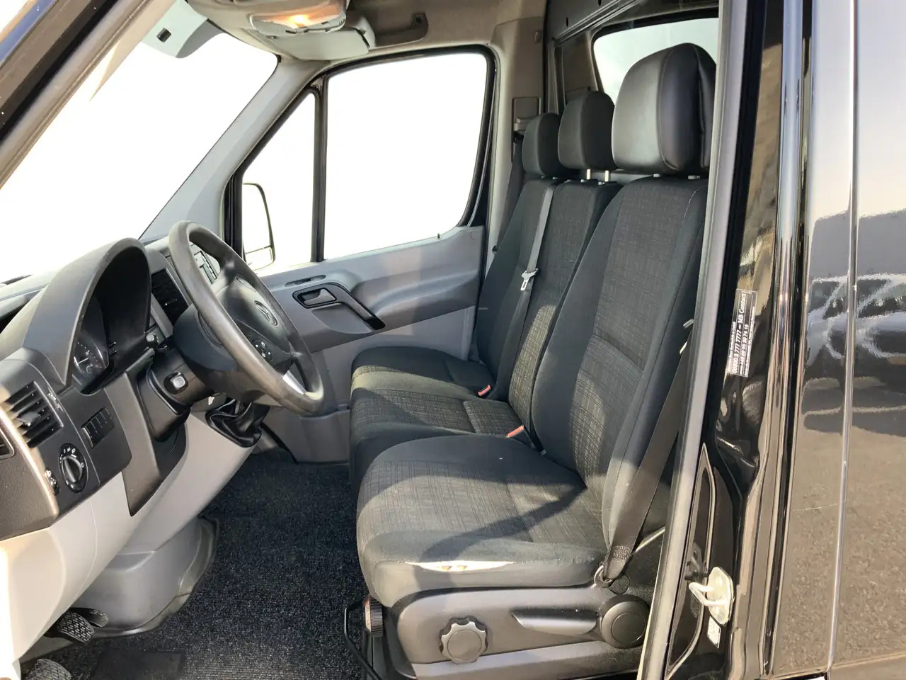 Mercedes-Benz Sprinter L2H1 MARGE 316 2.2 CDI 366 HD EURO 6 - Furgon: obrázok 4 Mercedes-Benz Sprinter L2H1 MARGE 316 2.2 CDI 366 HD EURO 6 - Furgon: obrázok 4