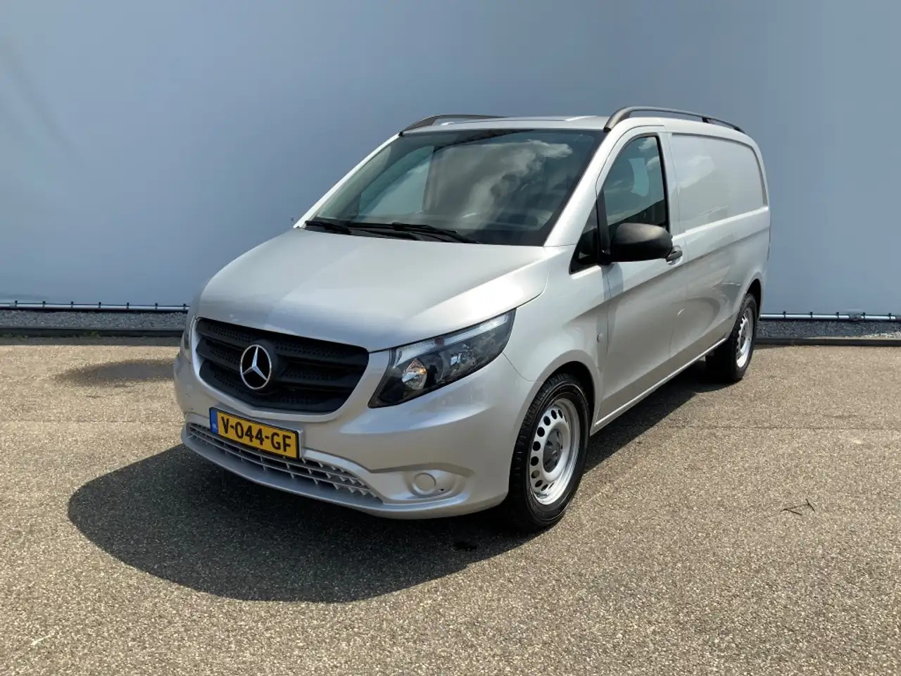 Mercedes-Benz Vito 114 CDI 4X4 Automaat Airco Cruise Trekhaak 2500 kg - Furgon: obrázok 1 Mercedes-Benz Vito 114 CDI 4X4 Automaat Airco Cruise Trekhaak 2500 kg - Furgon: obrázok 1