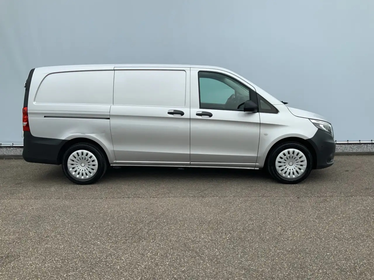 Mercedes-Benz Vito 119 CDI Lang Automaat Airco Cruise Trekhaak 2500 k - Furgon: obrázok 3 Mercedes-Benz Vito 119 CDI Lang Automaat Airco Cruise Trekhaak 2500 k - Furgon: obrázok 3