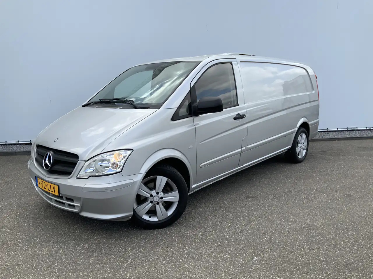 Mercedes-Benz Vito 122 CDI Automaat Koel Auto werkt 100 % 0.gr Airco - Chladiarenská dodávka: obrázok 1 Mercedes-Benz Vito 122 CDI Automaat Koel Auto werkt 100 % 0.gr Airco - Chladiarenská dodávka: obrázok 1