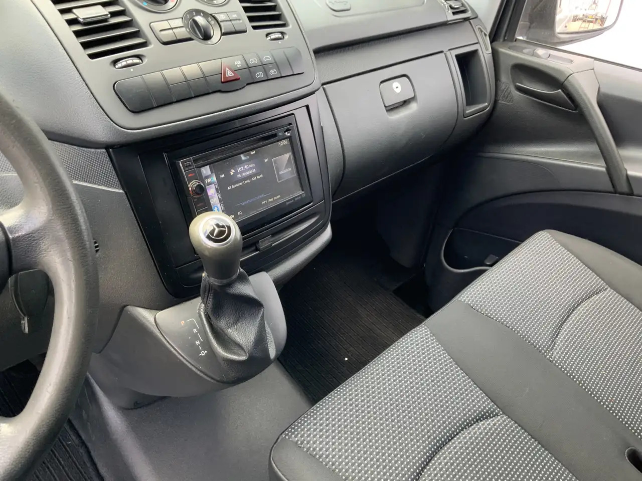 Mercedes-Benz Vito 122 CDI Automaat Koel Auto werkt 100 % 0.gr Airco - Chladiarenská dodávka: obrázok 5 Mercedes-Benz Vito 122 CDI Automaat Koel Auto werkt 100 % 0.gr Airco - Chladiarenská dodávka: obrázok 5