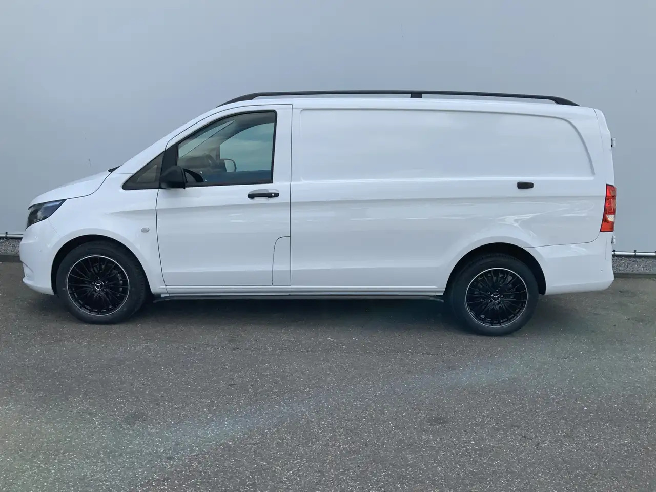 Mercedes-Benz Vito Automaat 116 CDI Lang 2 Airco Cruise 3 Zits Alu Ve - Furgon: obrázok 3 Mercedes-Benz Vito Automaat 116 CDI Lang 2 Airco Cruise 3 Zits Alu Ve - Furgon: obrázok 3