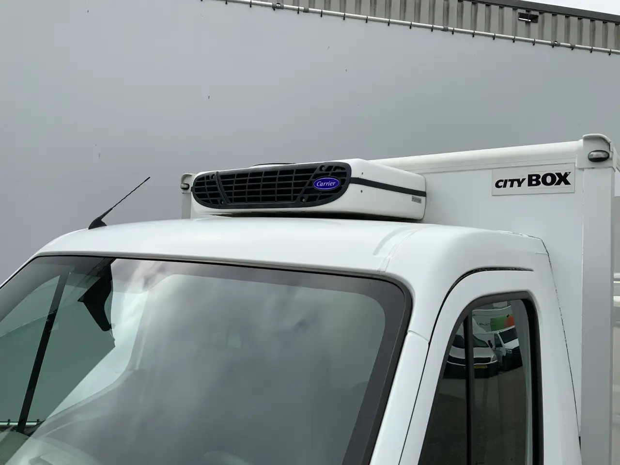 Nissan NV400 2.3 dCi L2H2 Acenta Koelauto Carrier Werkt 100 % C - Chladiarenská dodávka: obrázok 2 Nissan NV400 2.3 dCi L2H2 Acenta Koelauto Carrier Werkt 100 % C - Chladiarenská dodávka: obrázok 2