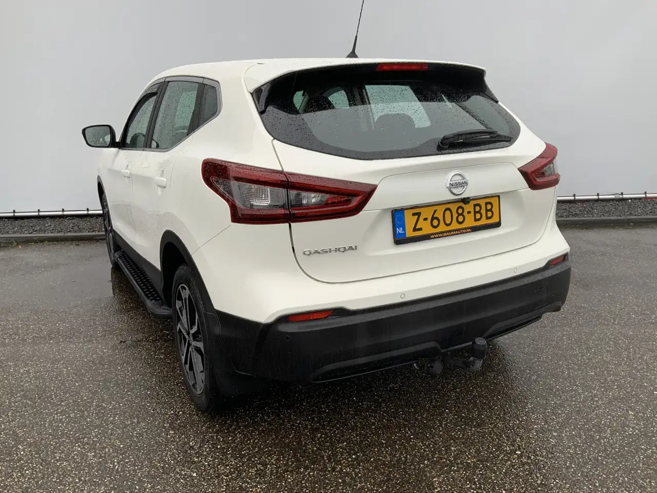Nissan Qashqai 1.3 DIG-T Visia A SUV Airco Cruise Groot Scherm Na - SUV: obrázok 3 Nissan Qashqai 1.3 DIG-T Visia A SUV Airco Cruise Groot Scherm Na - SUV: obrázok 3