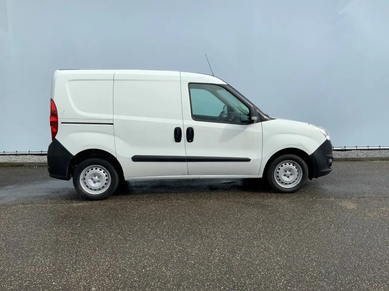Opel Combo 1.3 CDTi L1H1 ecoFLEX Selection Airco Trekhaak 100 - Malá dodávka: obrázok 3 Opel Combo 1.3 CDTi L1H1 ecoFLEX Selection Airco Trekhaak 100 - Malá dodávka: obrázok 3