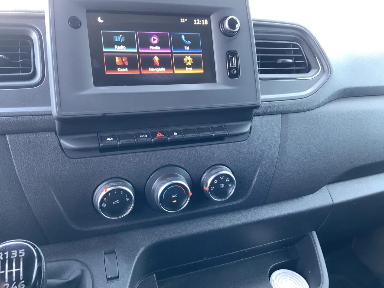 Renault Master T35 2.3 dCi 135 L2H2 Airco Cruise Navi Side Bar Ca - Furgon: obrázok 5 Renault Master T35 2.3 dCi 135 L2H2 Airco Cruise Navi Side Bar Ca - Furgon: obrázok 5