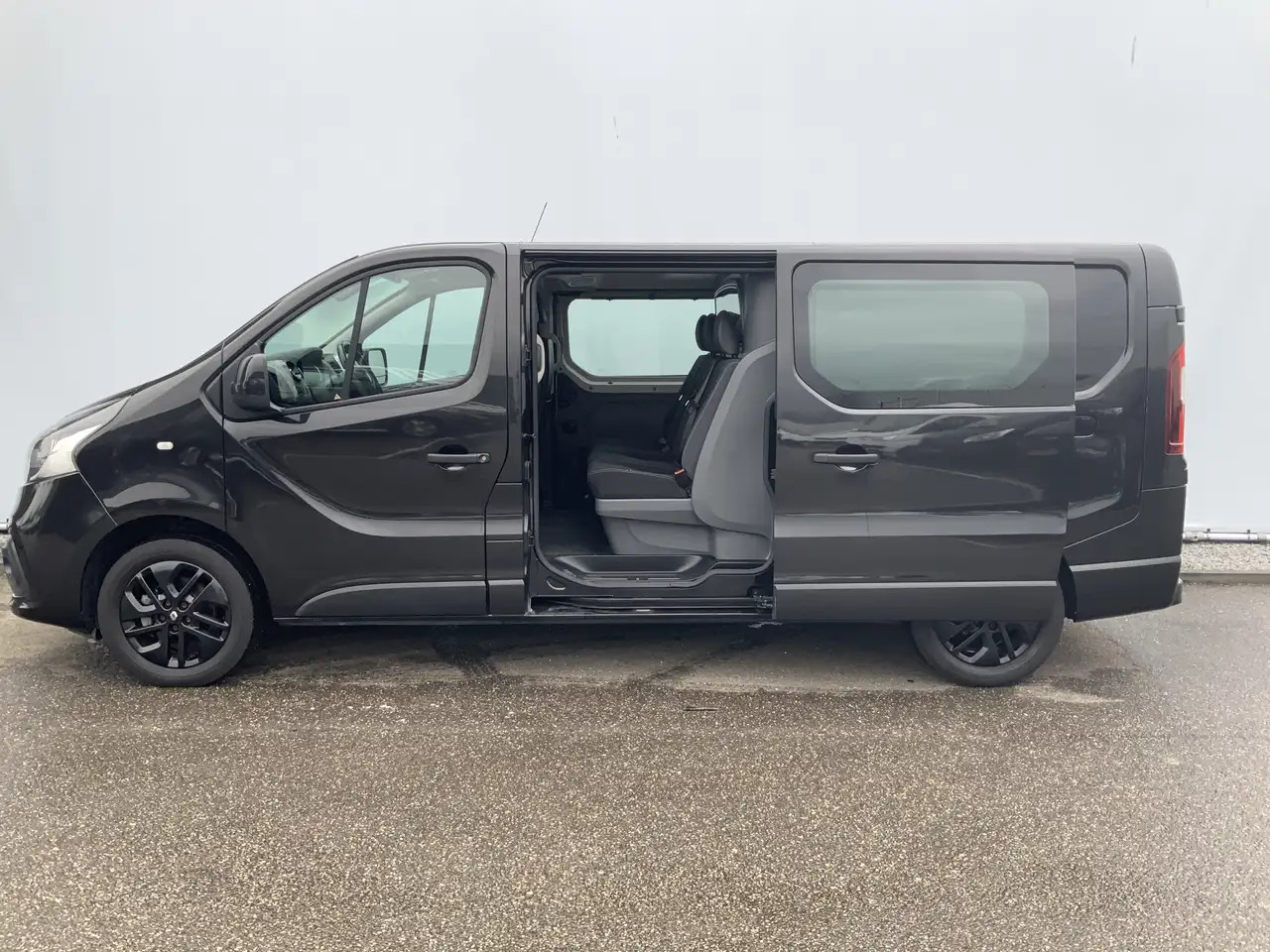 Renault Trafic 1.6 dCi T29 L2H1 Dub Cab 5 Zits Airco Cruise Navi - Dodávkа s dvojitou kabínou: obrázok 5 Renault Trafic 1.6 dCi T29 L2H1 Dub Cab 5 Zits Airco Cruise Navi - Dodávkа s dvojitou kabínou: obrázok 5