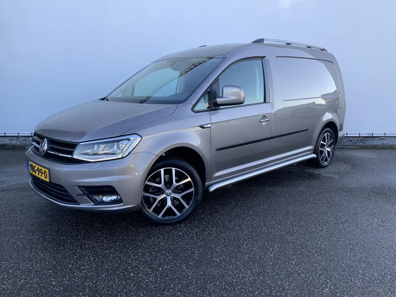 Volkswagen Caddy 2.0 TDI L2H1 150 pk DSG Maxi Excl. Edition Autom A - Malá dodávka: obrázok 1 Volkswagen Caddy 2.0 TDI L2H1 150 pk DSG Maxi Excl. Edition Autom A - Malá dodávka: obrázok 1