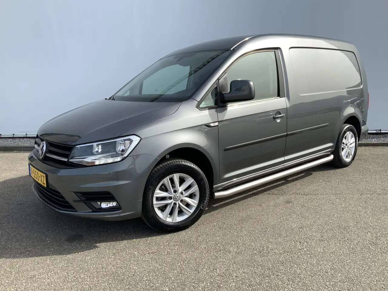 Volkswagen Caddy 2.0 TDI L2H1 BMT Maxi Exclusive Edtion Airco Navi - Furgon: obrázok 1 Volkswagen Caddy 2.0 TDI L2H1 BMT Maxi Exclusive Edtion Airco Navi - Furgon: obrázok 1