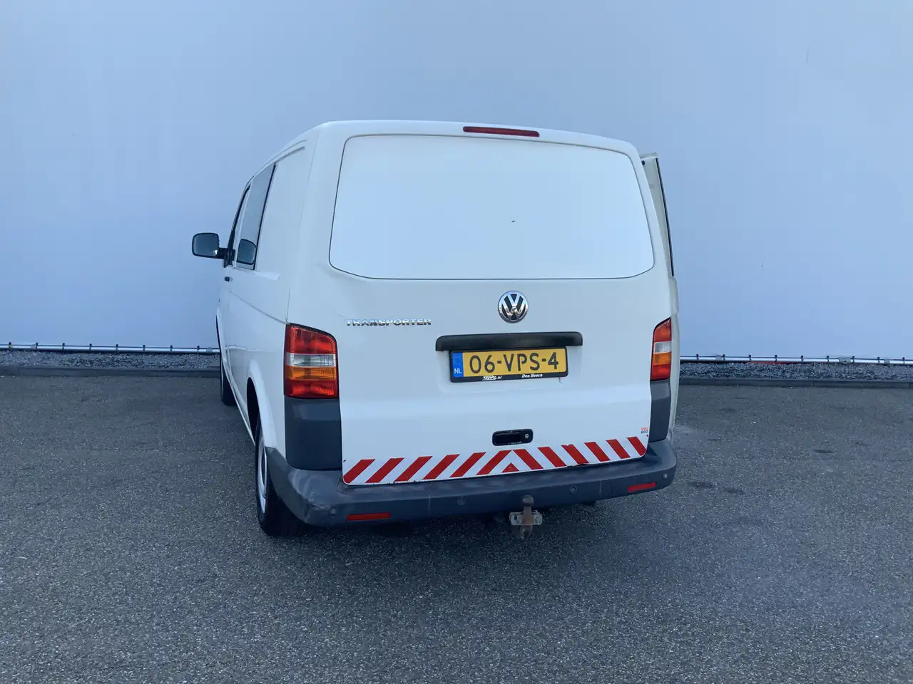 Volkswagen T5 Transporter 2.5 TDI 300 Budgetline Automaat DubCab Airco Trekh - Dodávkа s dvojitou kabínou: obrázok 2 Volkswagen T5 Transporter 2.5 TDI 300 Budgetline Automaat DubCab Airco Trekh - Dodávkа s dvojitou kabínou: obrázok 2