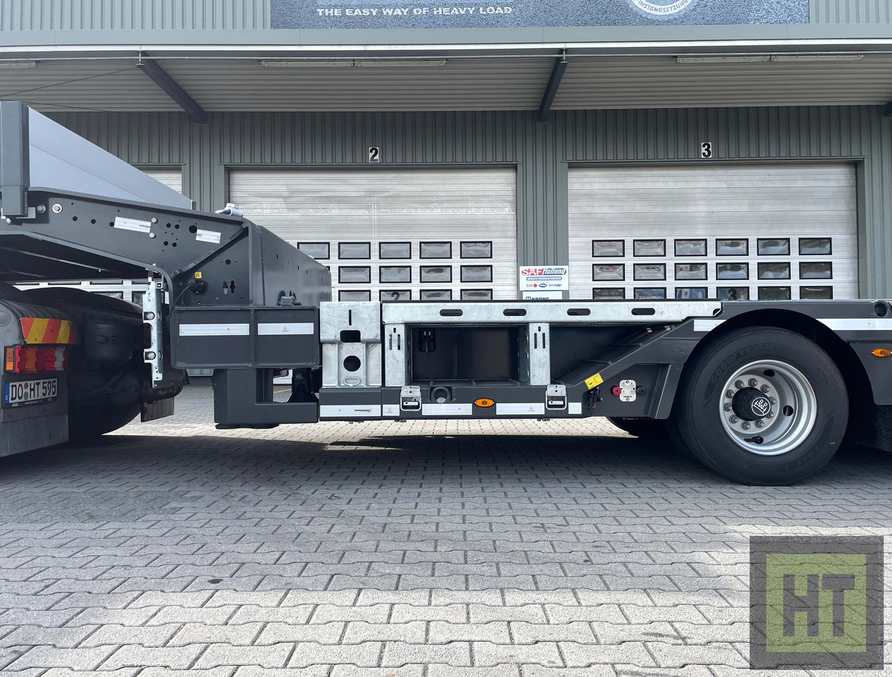 Faymonville 4-(2+2)-Achs-Tele-Semi m. Radmulden u. Rampen - Náves podvalník: obrázok 3 Faymonville 4-(2+2)-Achs-Tele-Semi m. Radmulden u. Rampen - Náves podvalník: obrázok 3