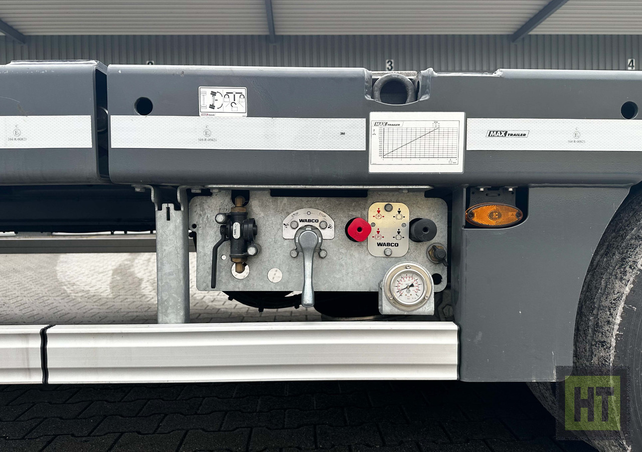 Faymonville MAX Trailer 3-Achs-Semi mit hydr. Ladeboden und hydr. Ramen - Náves podvalník: obrázok 4 Faymonville MAX Trailer 3-Achs-Semi mit hydr. Ladeboden und hydr. Ramen - Náves podvalník: obrázok 4