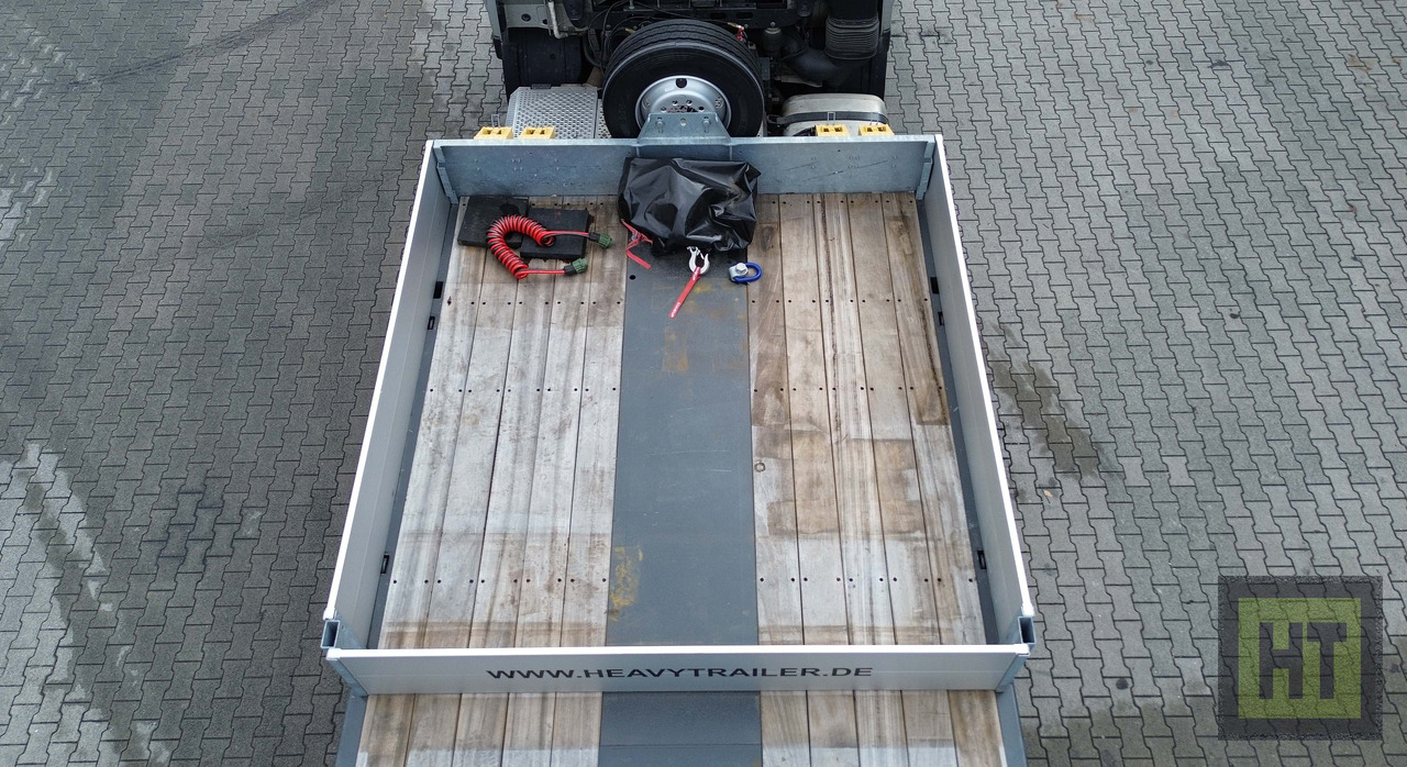 Faymonville MAX Trailer 3-Achs-Semi mit hydr. Ladeboden und hydr. Ramen - Náves podvalník: obrázok 2 Faymonville MAX Trailer 3-Achs-Semi mit hydr. Ladeboden und hydr. Ramen - Náves podvalník: obrázok 2