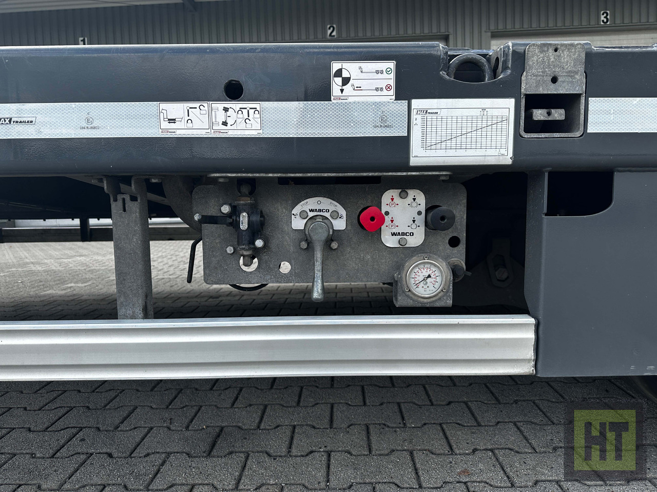 Faymonville MAX Trailer 4-Achs-Mega-Tele-Semi-niedrigbereift - Náves podvalník: obrázok 5 Faymonville MAX Trailer 4-Achs-Mega-Tele-Semi-niedrigbereift - Náves podvalník: obrázok 5