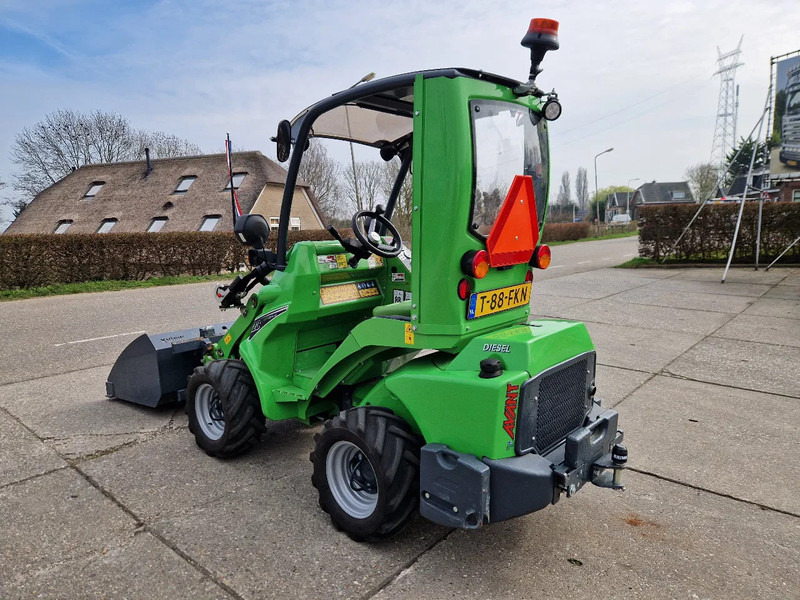 Avant M523 met 317 uur, in nieuwstaat!! - Pásový šmykom riadený nakladač: obrázok 4 Avant M523 met 317 uur, in nieuwstaat!! - Pásový šmykom riadený nakladač: obrázok 4