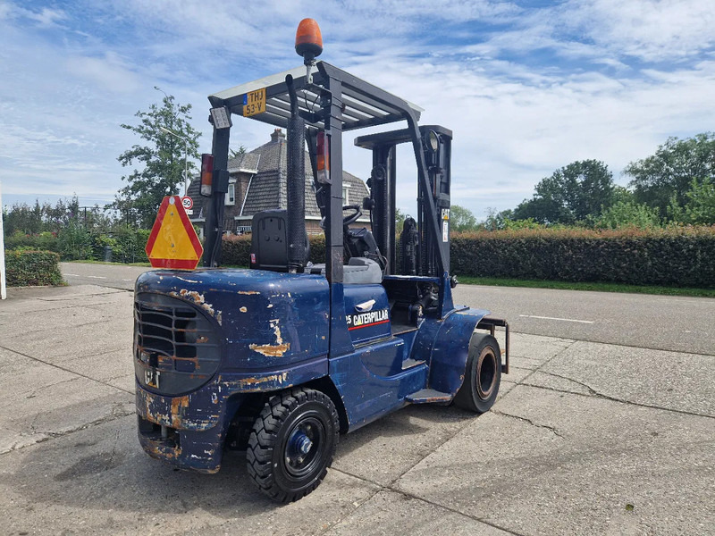 Caterpillar DP25K met breed vorkenbord - Dieselový vysokozdvižný vozík: obrázok 4 Caterpillar DP25K met breed vorkenbord - Dieselový vysokozdvižný vozík: obrázok 4