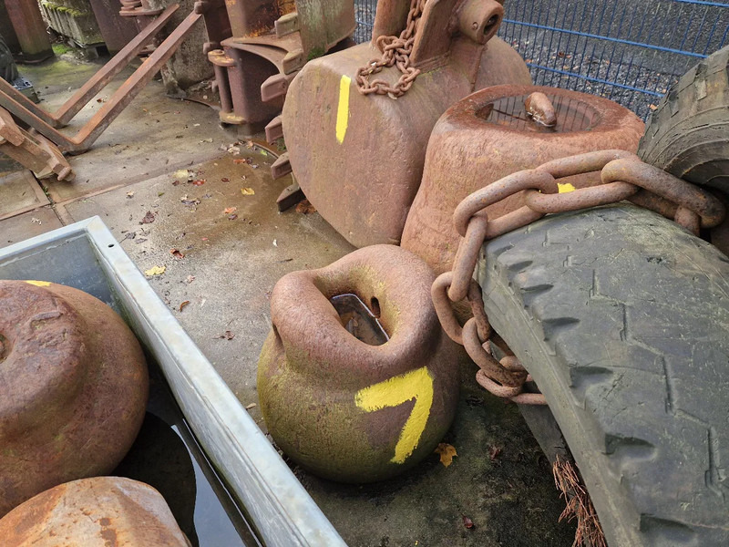 Diversen stalen sloopkogels / beulen - Demolačné kliešte pre Stavebné stroje: obrázok 2 Diversen stalen sloopkogels / beulen - Demolačné kliešte pre Stavebné stroje: obrázok 2