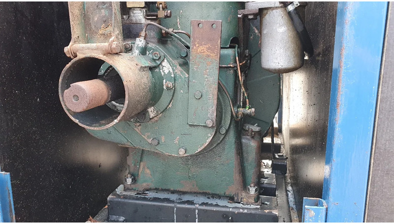 Diversen vuilwaterpomp met Petter motor - Čerpadlo na vodu: obrázok 5 Diversen vuilwaterpomp met Petter motor - Čerpadlo na vodu: obrázok 5