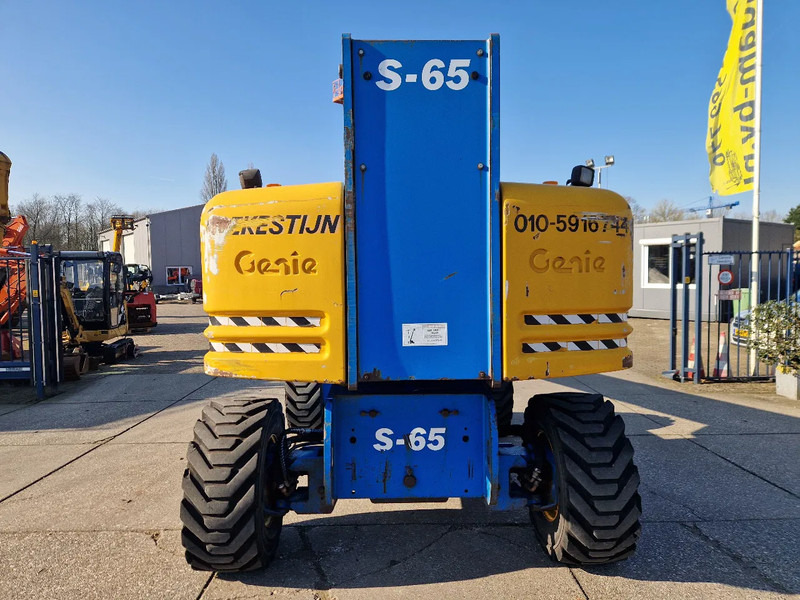 Genie S65 4X4 - Teleskopická plošina: obrázok 5 Genie S65 4X4 - Teleskopická plošina: obrázok 5