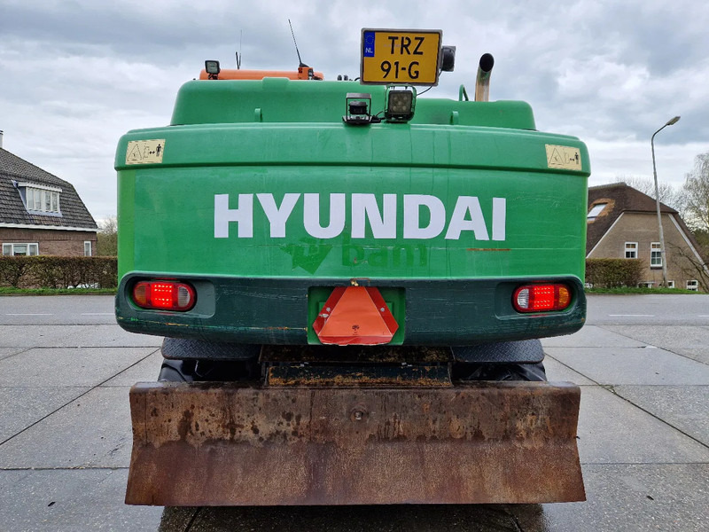 Hyundai Robex 160W-9A met 6-cilinder Cummins motor - Kolesové rýpadlo: obrázok 3 Hyundai Robex 160W-9A met 6-cilinder Cummins motor - Kolesové rýpadlo: obrázok 3