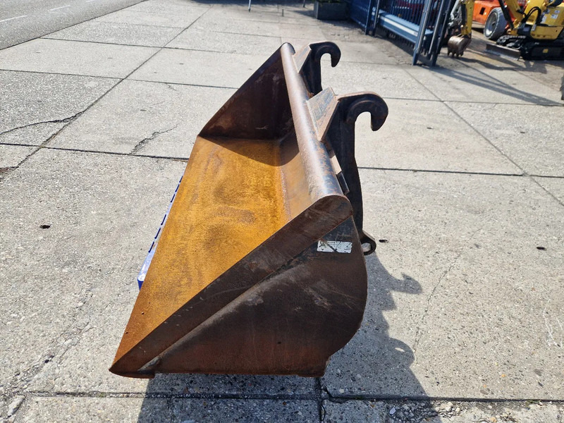 Jeroen van Leeuwen schepbak voor Volvo L30/L35 - Lyžica pre Stavebné stroje: obrázok 3 Jeroen van Leeuwen schepbak voor Volvo L30/L35 - Lyžica pre Stavebné stroje: obrázok 3