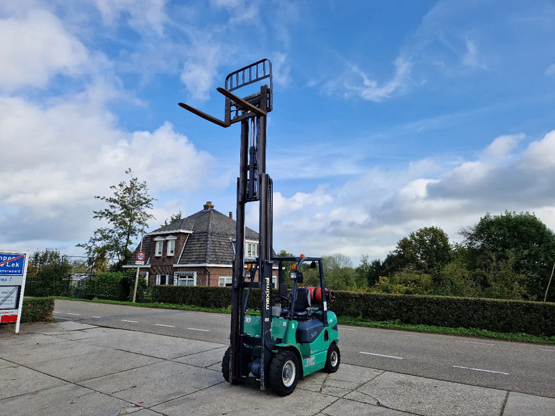 Maximal Nissan Zhejiang 2.5 ton LPG LOW HOURS - Plynový vysokozdvižný vozík: obrázok 1 Maximal Nissan Zhejiang 2.5 ton LPG LOW HOURS - Plynový vysokozdvižný vozík: obrázok 1